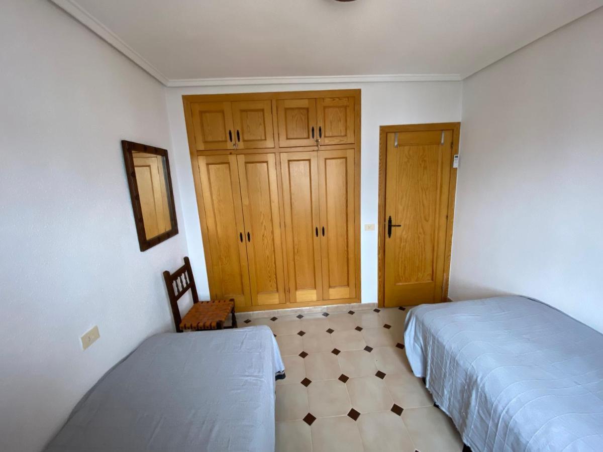 Orihuela Costa 2-Bedroom 1-Bath Renovated Vacation Rental On La Zenia Beach Экстерьер фото