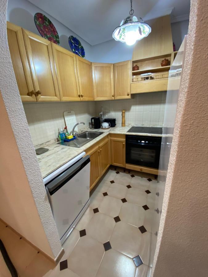 Orihuela Costa 2-Bedroom 1-Bath Renovated Vacation Rental On La Zenia Beach Экстерьер фото