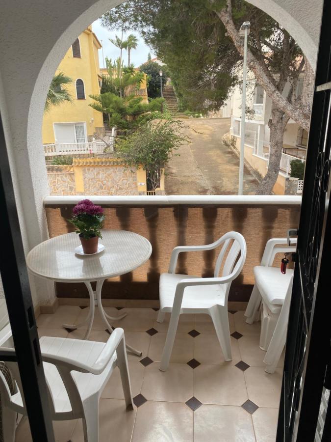 Orihuela Costa 2-Bedroom 1-Bath Renovated Vacation Rental On La Zenia Beach Экстерьер фото