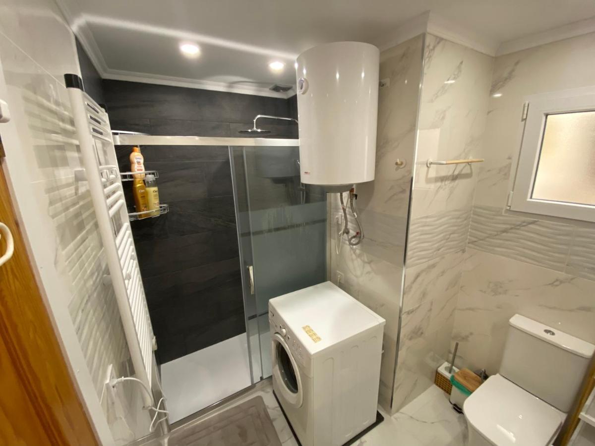 Orihuela Costa 2-Bedroom 1-Bath Renovated Vacation Rental On La Zenia Beach Экстерьер фото