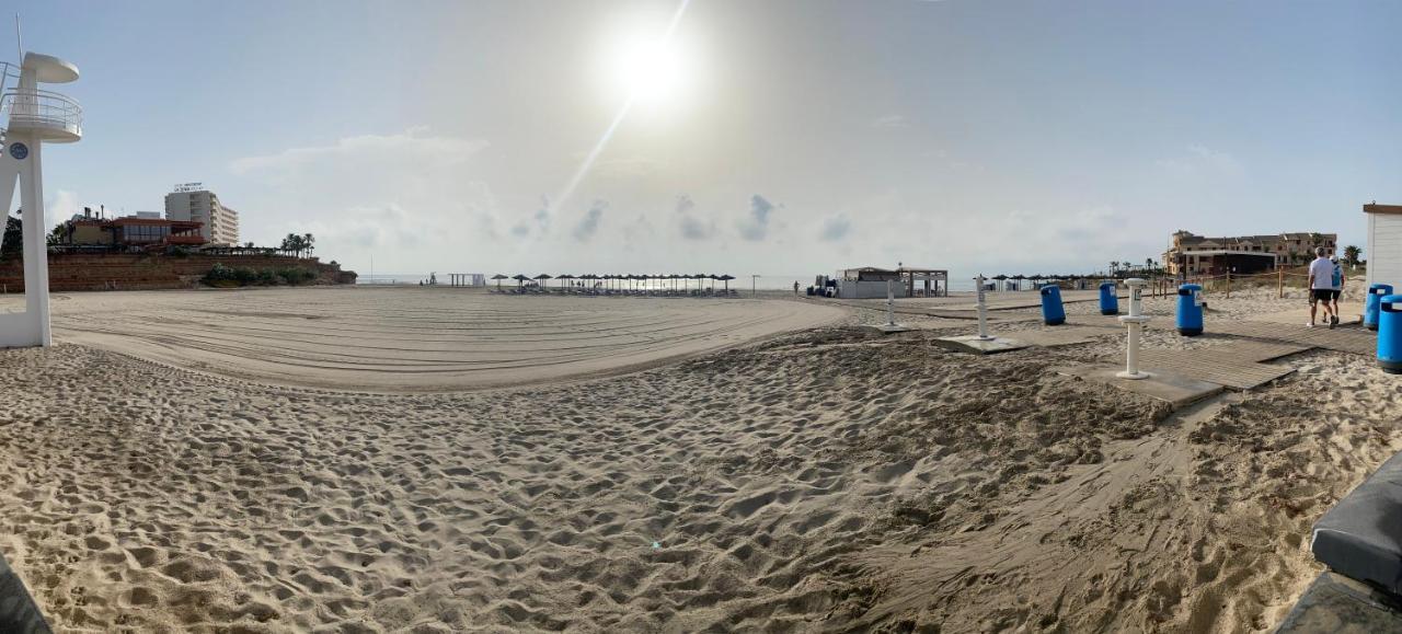 Orihuela Costa 2-Bedroom 1-Bath Renovated Vacation Rental On La Zenia Beach Экстерьер фото